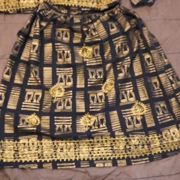 Beautiful African print skirt set - Picture 5 of 14